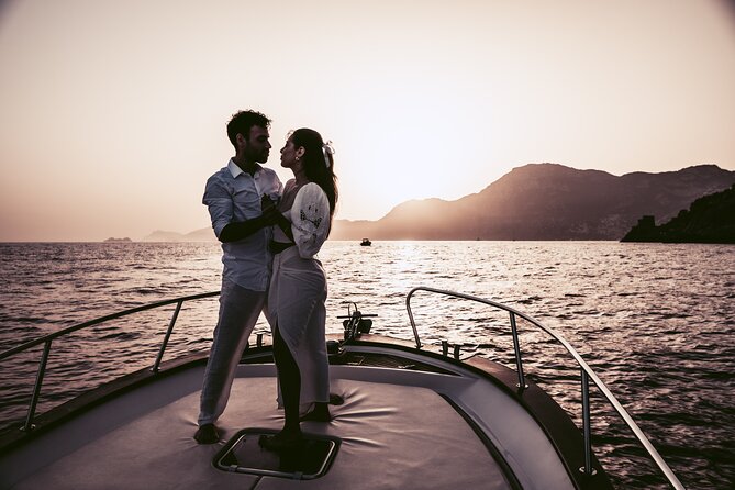 2 Hour Private Amalfi Coast Sunset Experience - Why this 2-hour Amalfi sunset boat feels like the right kind of special
