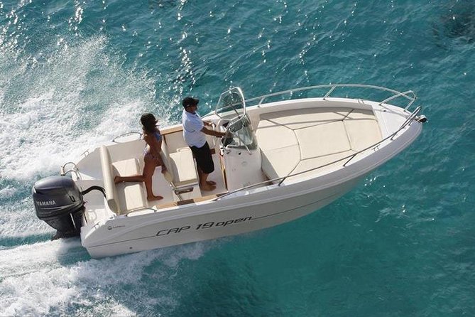 Amalfi Coast Boat Rental: Explore, Swim, and Relax at Your Pace - The boat basics (CAP 19) and what it means for first-timers