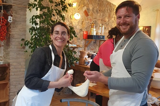 Amalfi Coast Farmhouse: Pizza & Mozzarella Making Class - Organic Wine Pairing at La Vigna degli dei