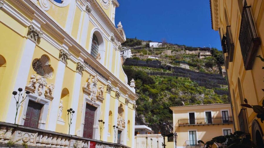 Amalfi Coast: Hike Along the Path of the Lemons - Meeting in Maiori, Finding Your Guide, and Timing Your 3 Hours