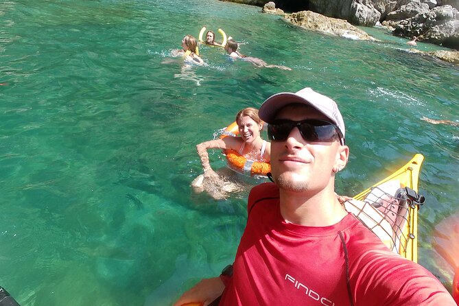 Amalfi Coast : Kayak-Snorkeling tour Pandora Cave & Hidden beach - Pandora Cave and other sea caves: why light reflections matter