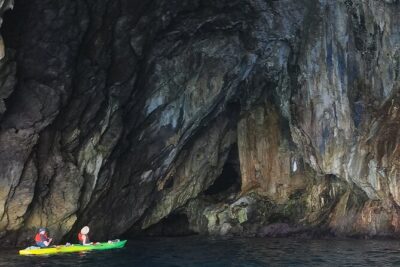 Amalfi Coast Kayak & Snorkeling Tour to the Pandora’s Cave