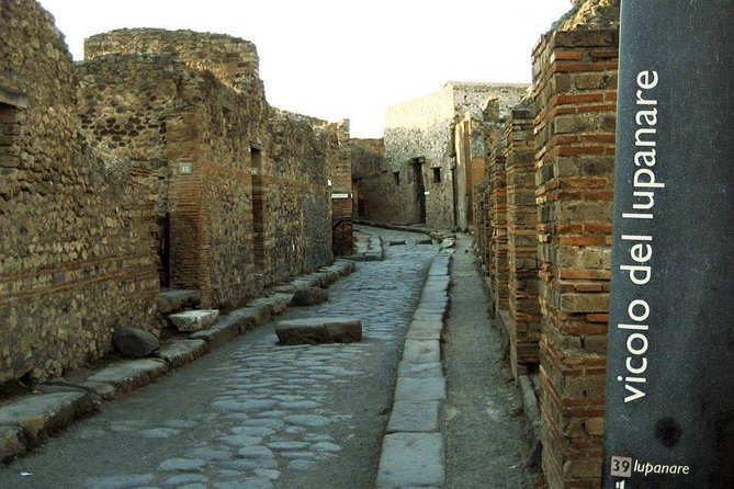 Amalfi Coast: Pompei & Vesuvius small group with Skip the line tickets - Vesuvius National Park: coach up to 1000 m, then the crater walk