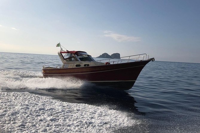 Amalfi Coast PRIVATE boat excursion from Positano - Entering the day at Grassi Junior in Positano