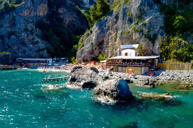 Amalfi Coast Private Boat Tour from Positano, Praiano or Amalfi - The quick Blue Star boat stop and regroup time