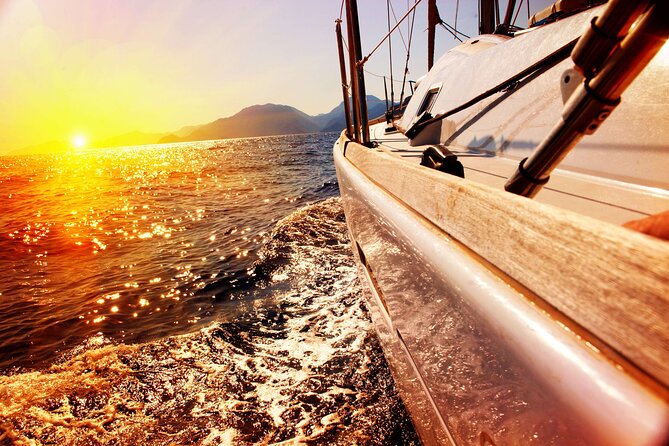 Amalfi Coast: Sunset Boat Tour with Fruit & Drinks | Small Group - Drinks, Fruit, and That Italian Sunset Vibe