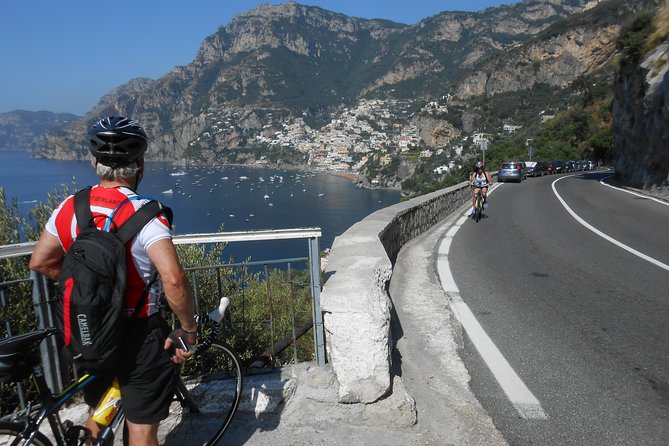 Amalfi Drive cycling tour - The quiet fishermen village between Amalfi and Positano