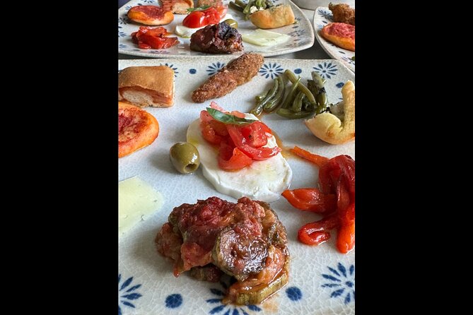 Amalfi: Organic Lemon Tour + Limoncello + Honey + Wine Tastings - Lemon-Grove Views in the Amalfi Historical Garden