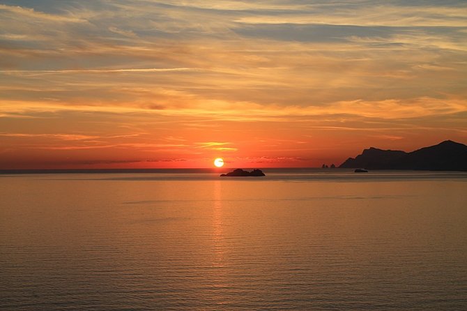 Amalfi Sunset Cruise - Your private 38 ft speedboat setup, towels, and bathroom