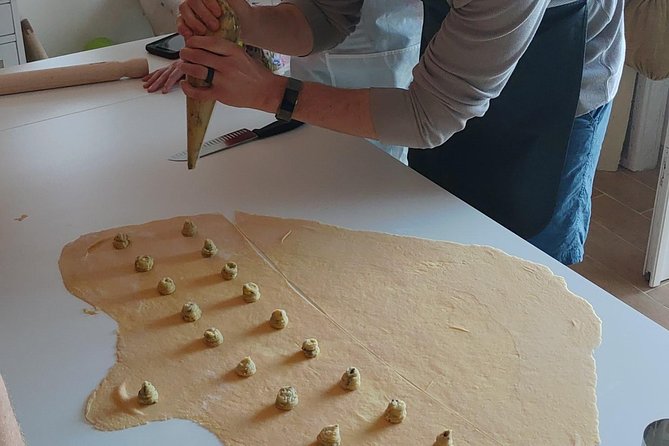 Authentic Cooking with Locals: Meal, Wine & Scenic Views - Stop 1: Praiano NaturArte, and why it sets your appetite