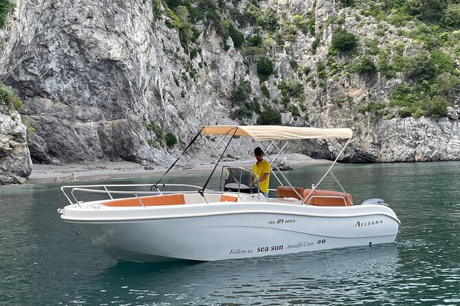 Boat and dinghy rental in Cetara on the Amalfi Coast - Why Boat Time from Cetara Beats the Amalfi Traffic