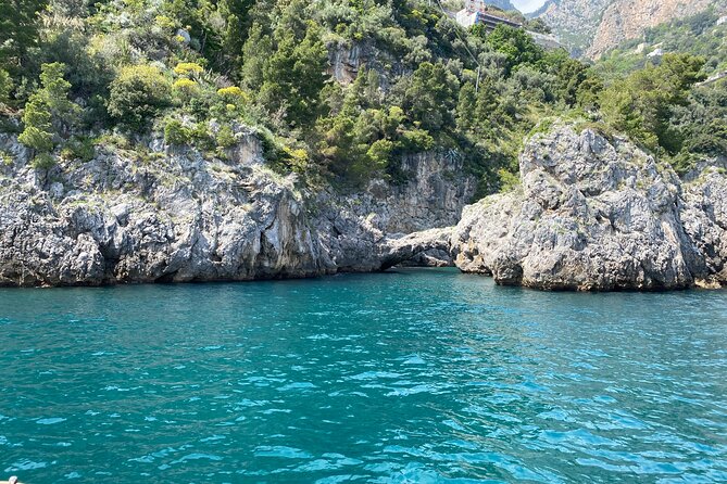 Boat tour of the Amalfi Coast with Aperitif - Stop 3: Amalfi town for about an hour