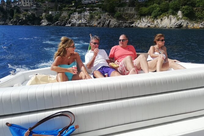 Boat Tour throughout the Amalfi Coast Amalfi and Positano - Town time in Amalfi and Positano: plan it like a pro