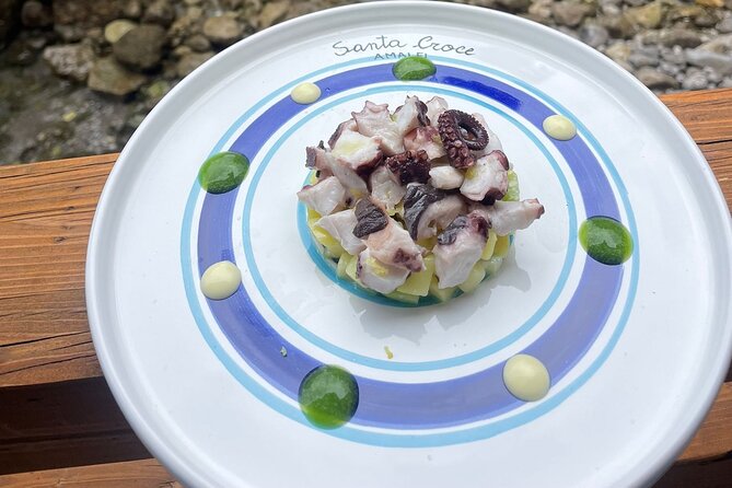 Boat tour with lunch overlooking the sea - Amalfi for one hour: the pearl moment and a practical walking window