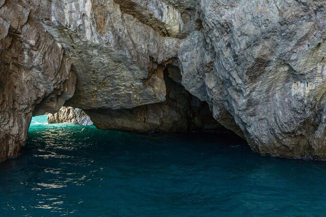 Capri & Blue Grotto Small Group Full-Day Boat Tour from Positano - Key things that matter on this Capri boat day