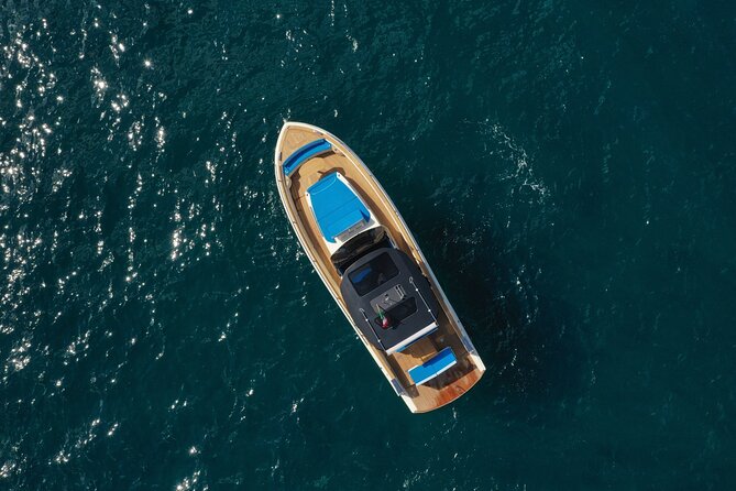 Capri: discover the beauties of the island aboard a Luxury Boat - Deck comfort, WiFi, and drinks that keep the day moving