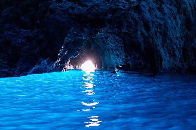 Capri Private Tour from Positano - Motorboat 28ft - The Green Grotto from the water, and why the timing feels right