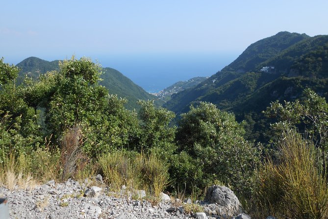 Chiunzi Pass loop by bicycle - Ravello stop: a sea-view “reset” without long town-walking