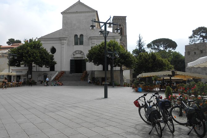 Chiunzi Pass loop by bicycle - The starting point in Amalfi, and how to avoid first-day stress