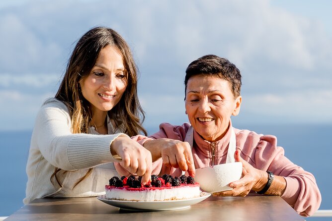 Cooking Class with garden visit - Via Umberto I and the small-group feel