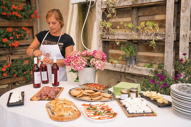 Cortecorbo winery: Pizza Cooking class, lunch & wine tasting - Pizza cooking class in a wood-burning oven: hands-on, not spectator mode