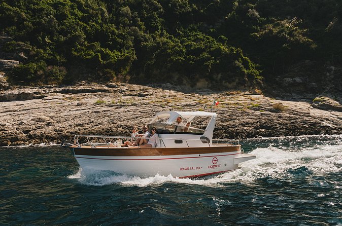 Daily trip to Ischia from Sorrento or Positano - Gozzo 25FT - Time on the water: when the boat becomes the highlight