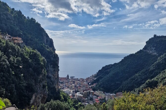 Discovering Amalfi coast via Amalfi - Pogerola by walking - The climb: 1,500 steps and a practical pace