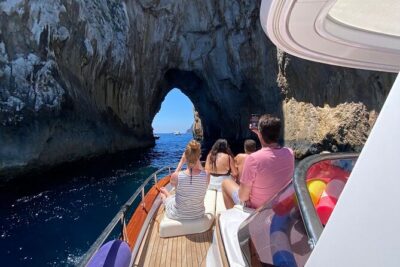 Elite Capri Boat Day Free Bar, Brunch & City Walk