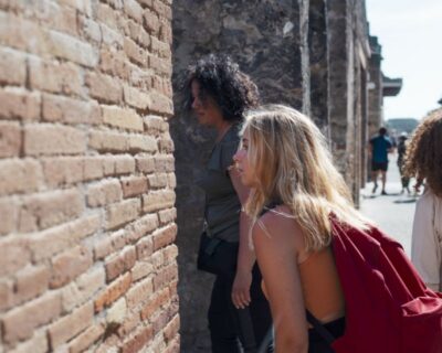 Pompeii Guided Walking Tour with Ticket
