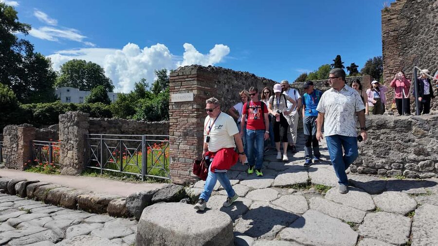 From Salerno: Pompeii Guided Walking Tour with Ticket - After the Tour: How to Continue Inside the Park