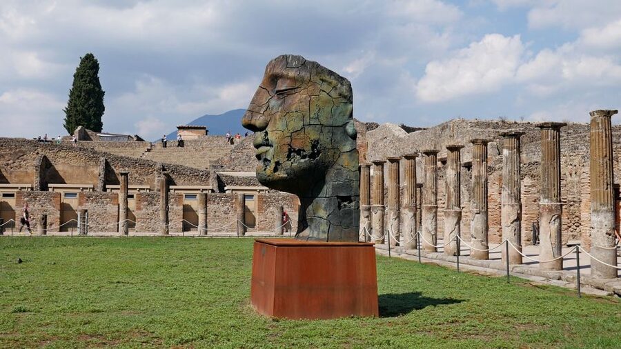 From Salerno: Pompeii Guided Walking Tour - Skip the ticket line, then get your bearings quickly