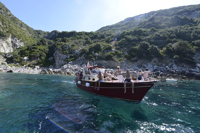 From Salerno: Small Group Amalfi Coast boat tour with stops in Positano & Amalfi - Positano’s Marina Grande beach time: how to spend your hour