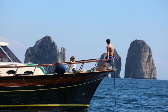 From Salerno: Small Group Li Galli Islands and Capri Boat Tour - Piazetta di Capri: About Half a Day on the Island