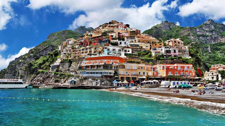 From Sorrento: Half day Tour to Positano by minivan - The viewpoint stops: fast photos, better expectations