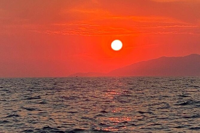 Full Day Boat Tour from Positano/Amalfi to Capri - On board comfort: the stuff that makes a long boat day easier
