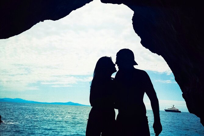 Full day Capri small group with grottos - Aperitivo with Prosecco, plus lunch at Marina Piccola