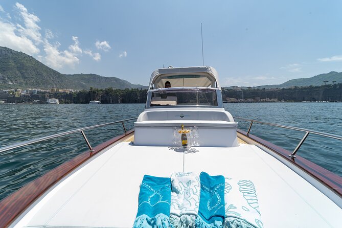 Full Day Private Boat Tour of Amalfi Coast from Positano - Grotta Pandora: A Quick Grotto Swim Break
