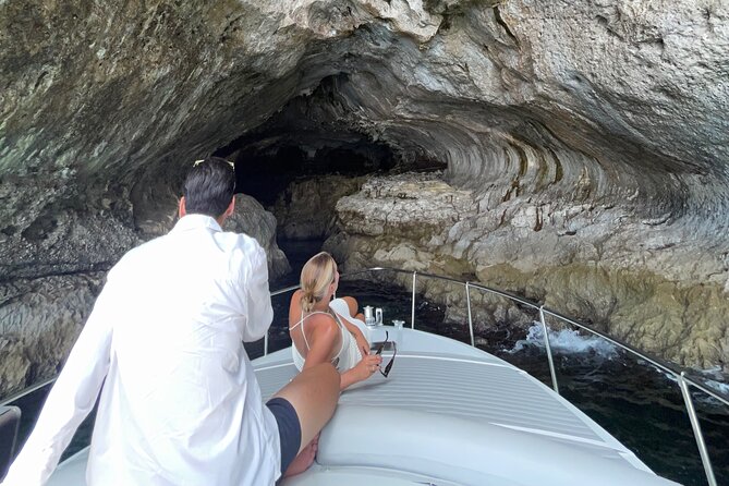 Full day private boat tour to the Island of Capri - Blue Grotto entry: the famous line, the boat method, and extra cost