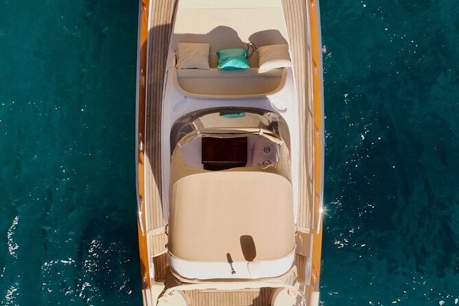 Futura Capri/Amalfi Private Boat Tour - Grottos' Visit - Timing and flexibility: a 10:00 am start with a weather reality check