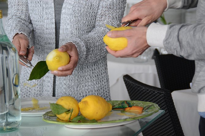 Limoncello Making and lunch with lemon base - From Positano to Furore: why the lemon gardens are the point
