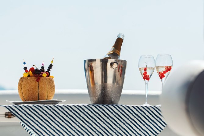 Luxury Cruises - Prosecco, snacks, and staying comfortable without overthinking it