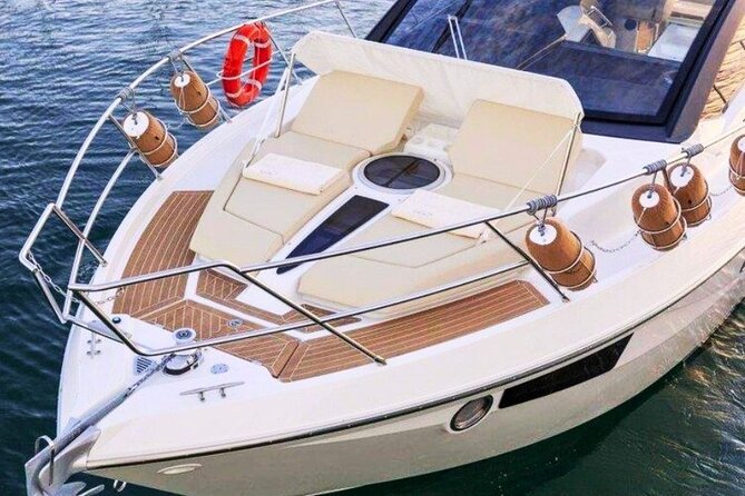 Luxury Yacht Tour Cranchi M44 Positano And Amalfi Coast - Who this yacht day suits best