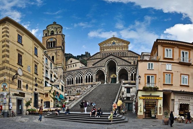 Naples Airport - Amalfi Coast,Positano,Ravello,Praiano or back. - What’s Included: Comfort, Water, and the Fees You Usually End Up Paying
