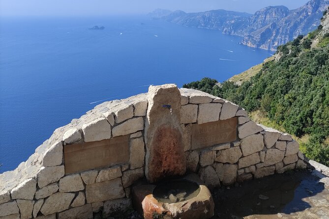 Path of the Gods: Guided Trekking on the Amalfi Coast - The guide and group size: how the experience stays personal