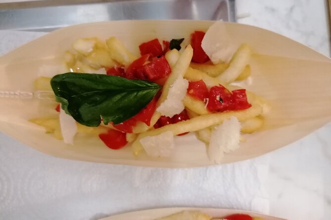Pizza e Tiramisù class with local mum in Positano - Tiramisù in Real Time: The Dessert Lesson You Can Repeat