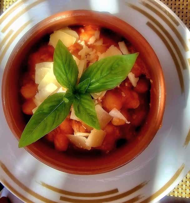 Praiano–Home Restaurant: Cooking Class with a Land or Sea Menu - What You’ll Cook in the 2.5-Hour Class (Bread to Tiramisu)
