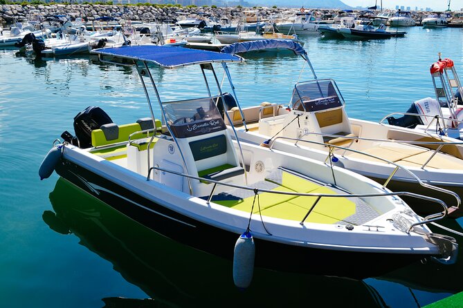 Private 40hp Boat Tour of the Amalfi Coast and Positano - Vietri sul Mare ceramics, then Cetara fishing: a good warm-up