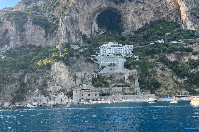 Private Amalfi Coast Tour by Gozzo Sorrentino Boat - Stop 4, Arco degli Innamorati: the sheltered arch for sea play
