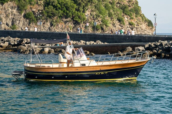 Private Boat Experience in Amalfi Coast Full Day - Price and value: what $982.92 gets your group