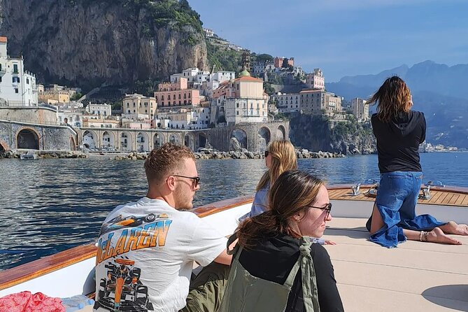 Private Boat Tour Along the Amalfi Coast - Cruising the Amalfi Coast: Positano, Praiano, and the signature viewpoints